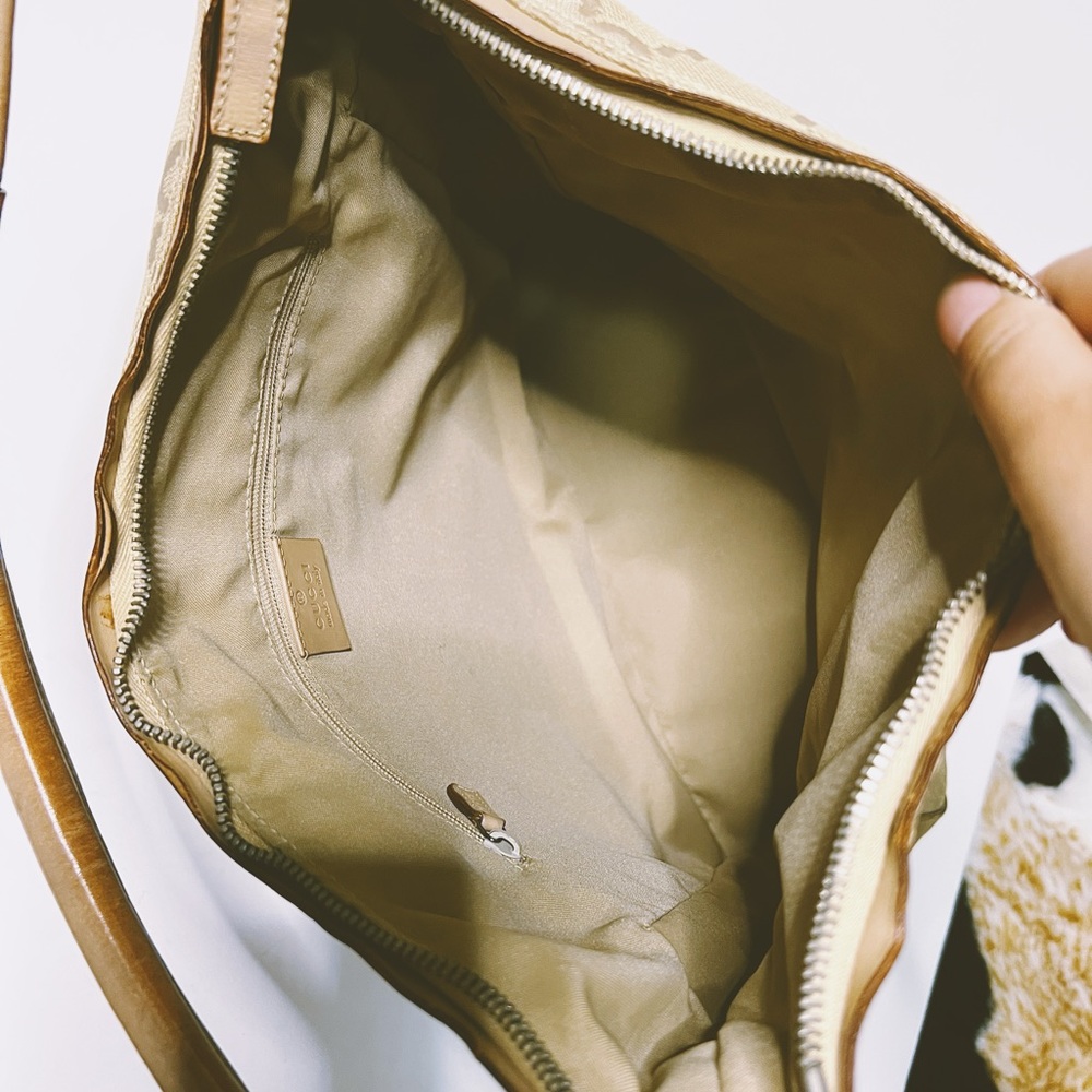 Authentic Gucci bag - Picture 9 of 12